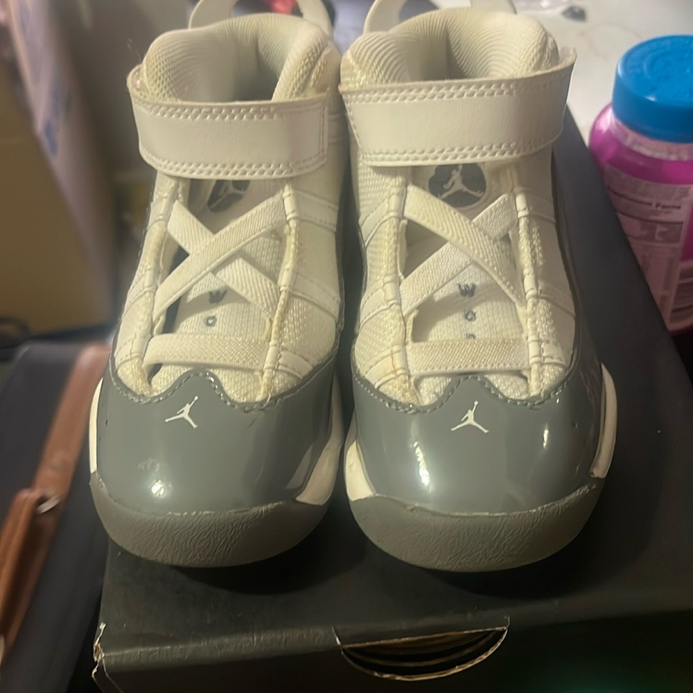Toddler sneakers